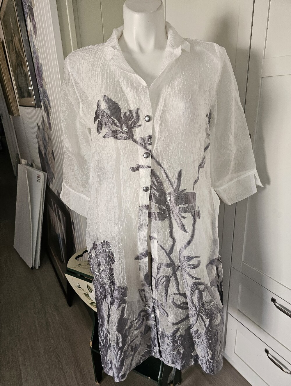 Chico's White Tunic with Gray Floral Print